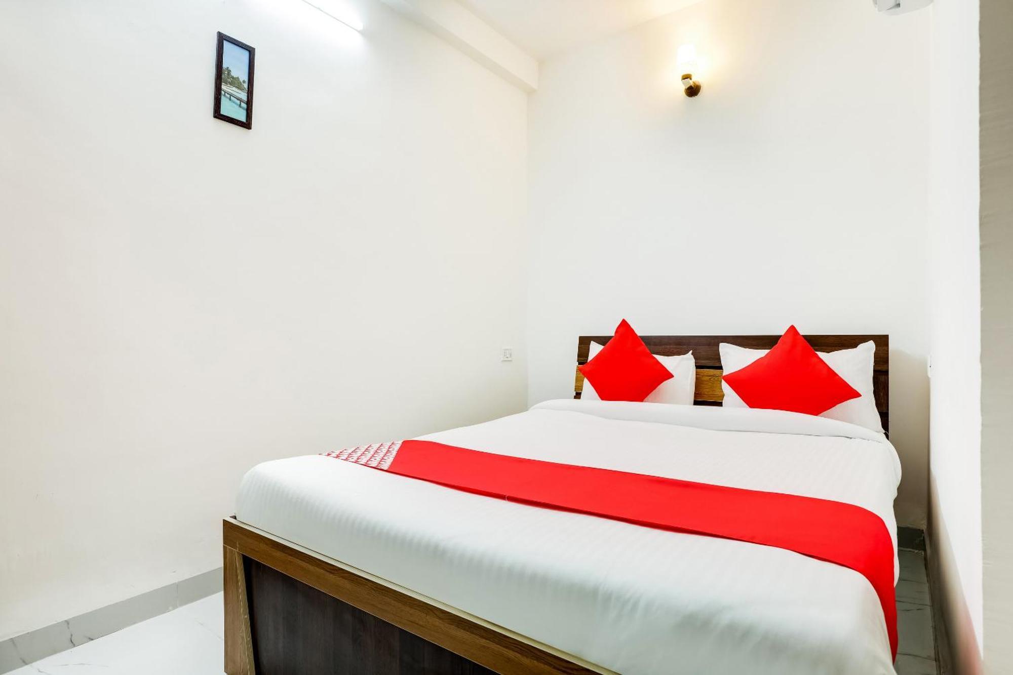 Hotel O Expression إندور المظهر الخارجي الصورة