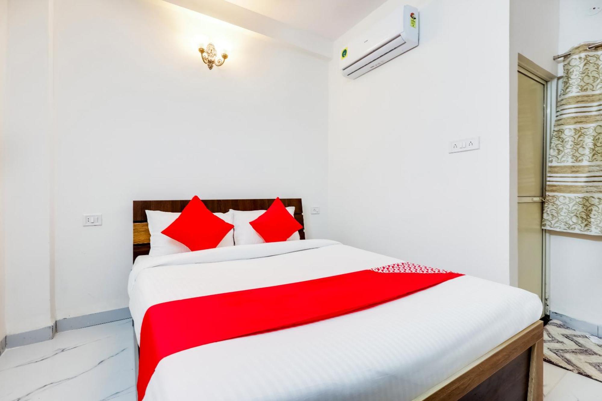 Hotel O Expression إندور المظهر الخارجي الصورة