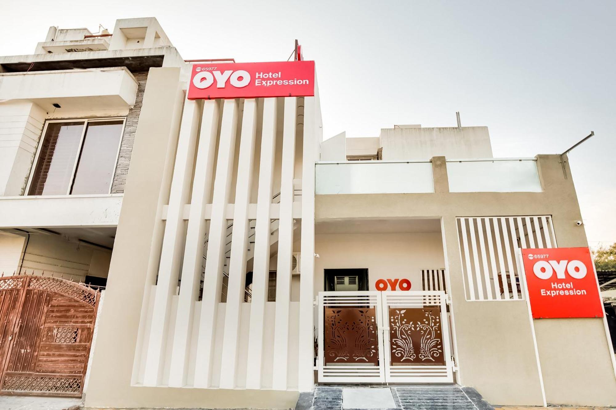 Hotel O Expression إندور المظهر الخارجي الصورة