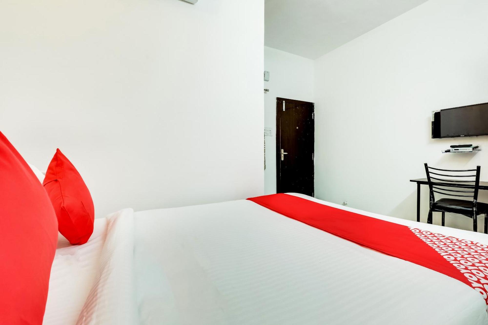 Hotel O Expression إندور المظهر الخارجي الصورة