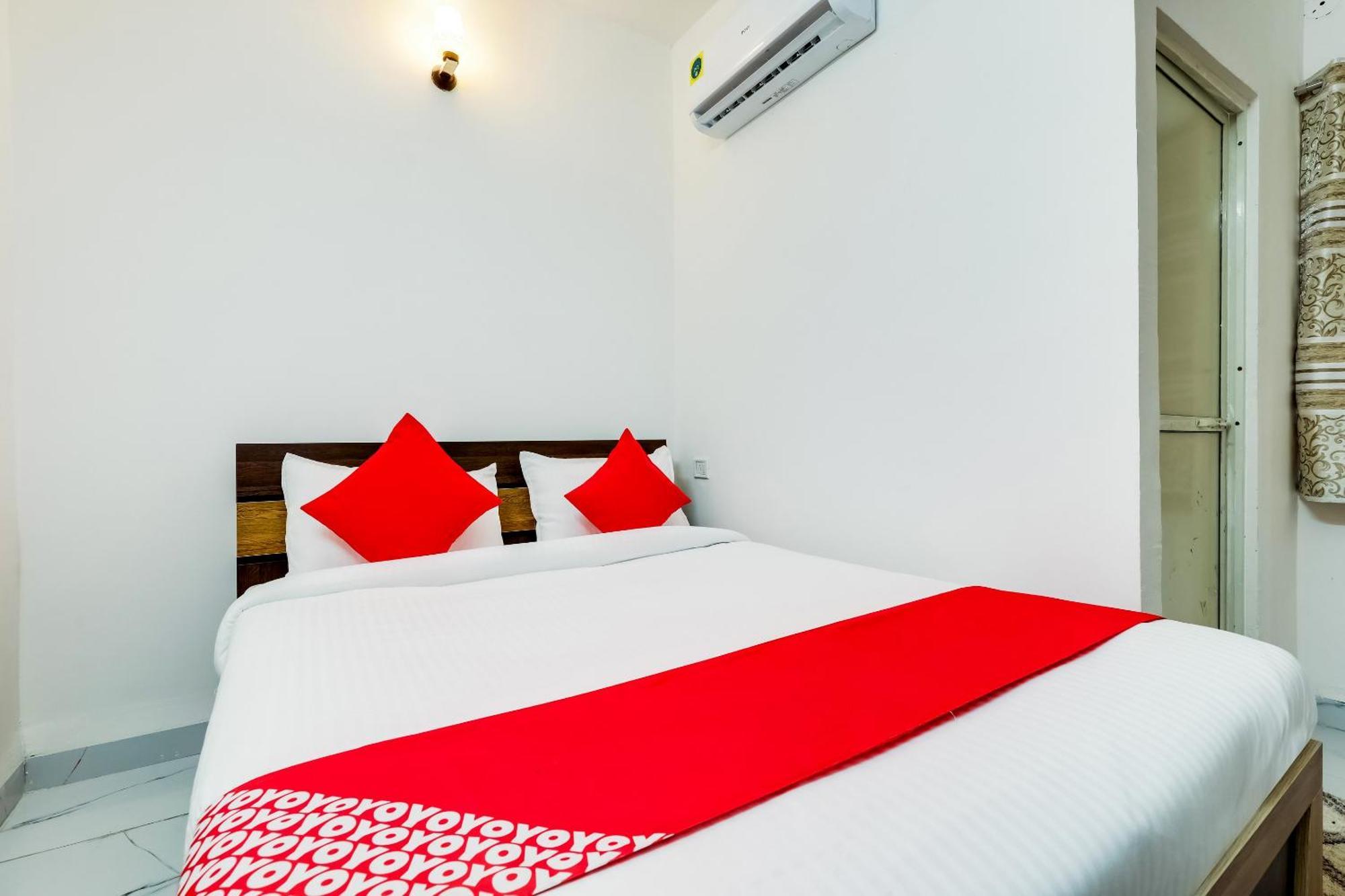 Hotel O Expression إندور المظهر الخارجي الصورة