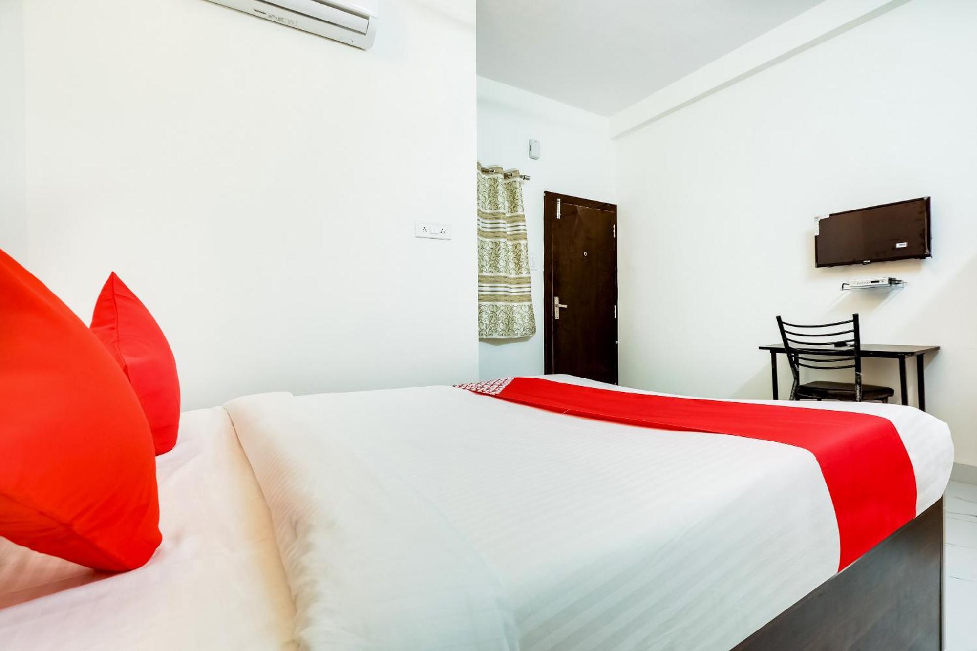 Hotel O Expression إندور المظهر الخارجي الصورة