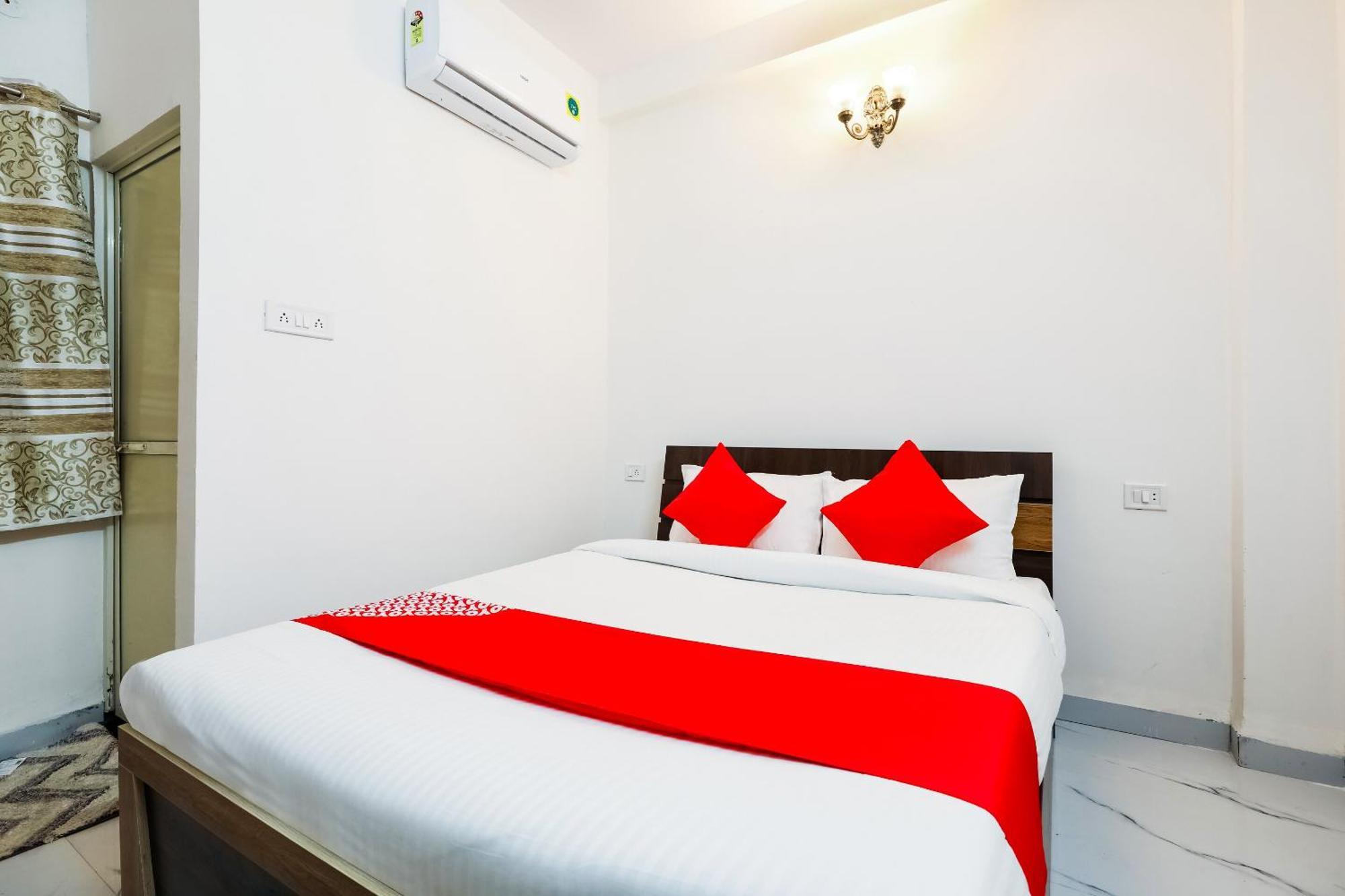 Hotel O Expression إندور المظهر الخارجي الصورة